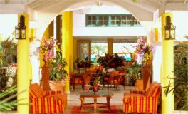 Sandals Lobby 1R (13K)